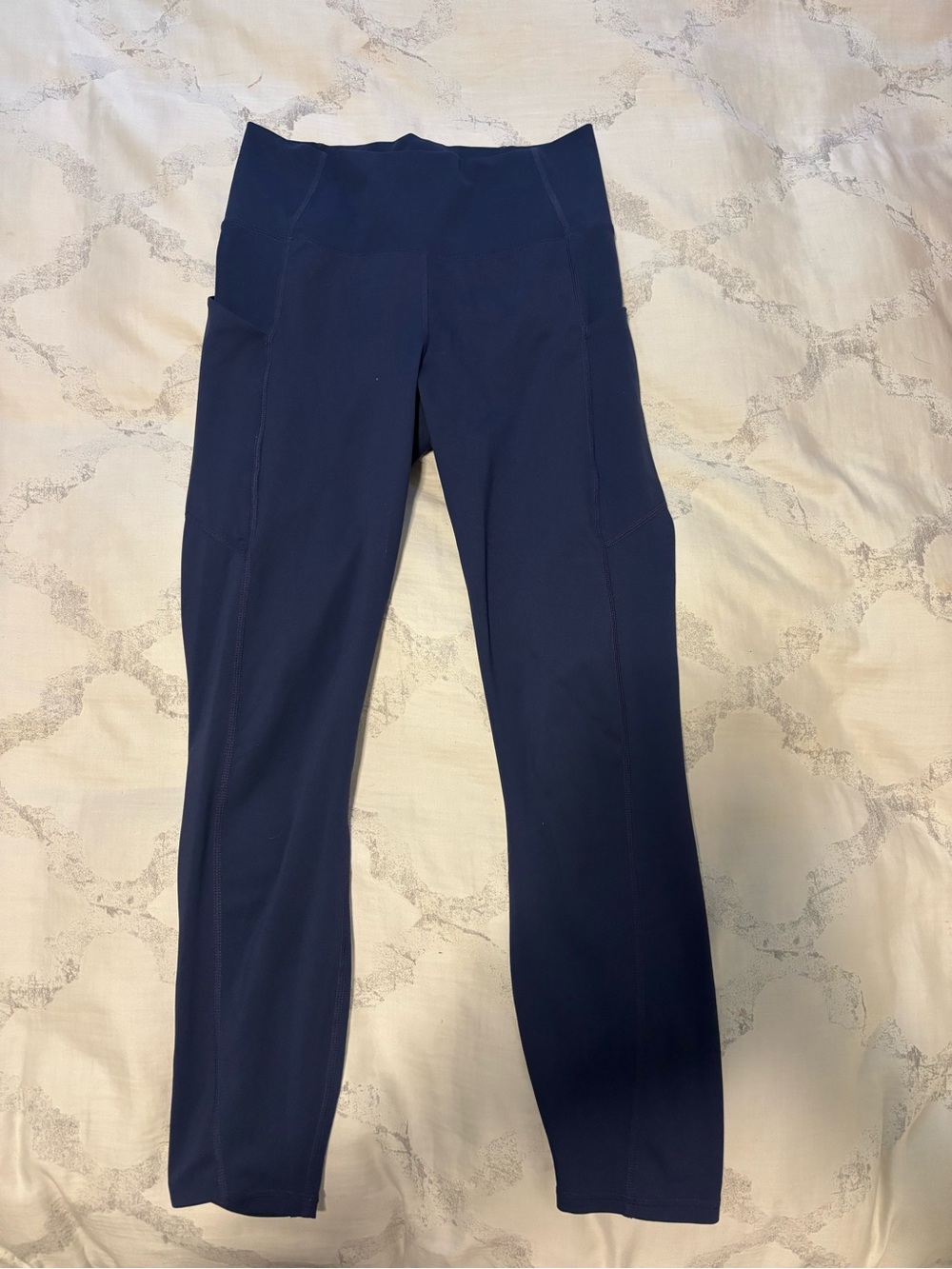 Fabletics Navy cropped High-Rise Performance Leggings. Fits like an xs